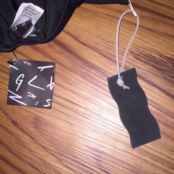 Halter neck, zip front one piece - Picture 3 of 3